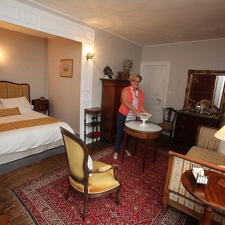 Bed and breakfast Le Logis De Ruelle Extérieur photo