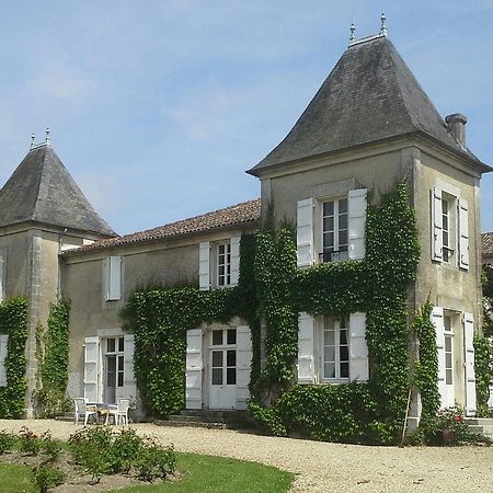 Bed and breakfast Le Logis De Ruelle Extérieur photo