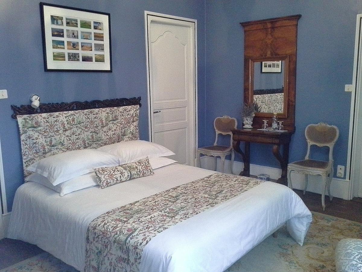 Bed and breakfast Le Logis De Ruelle Extérieur photo