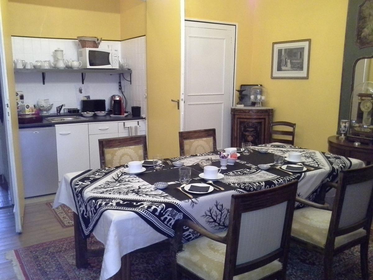 Bed and breakfast Le Logis De Ruelle Extérieur photo