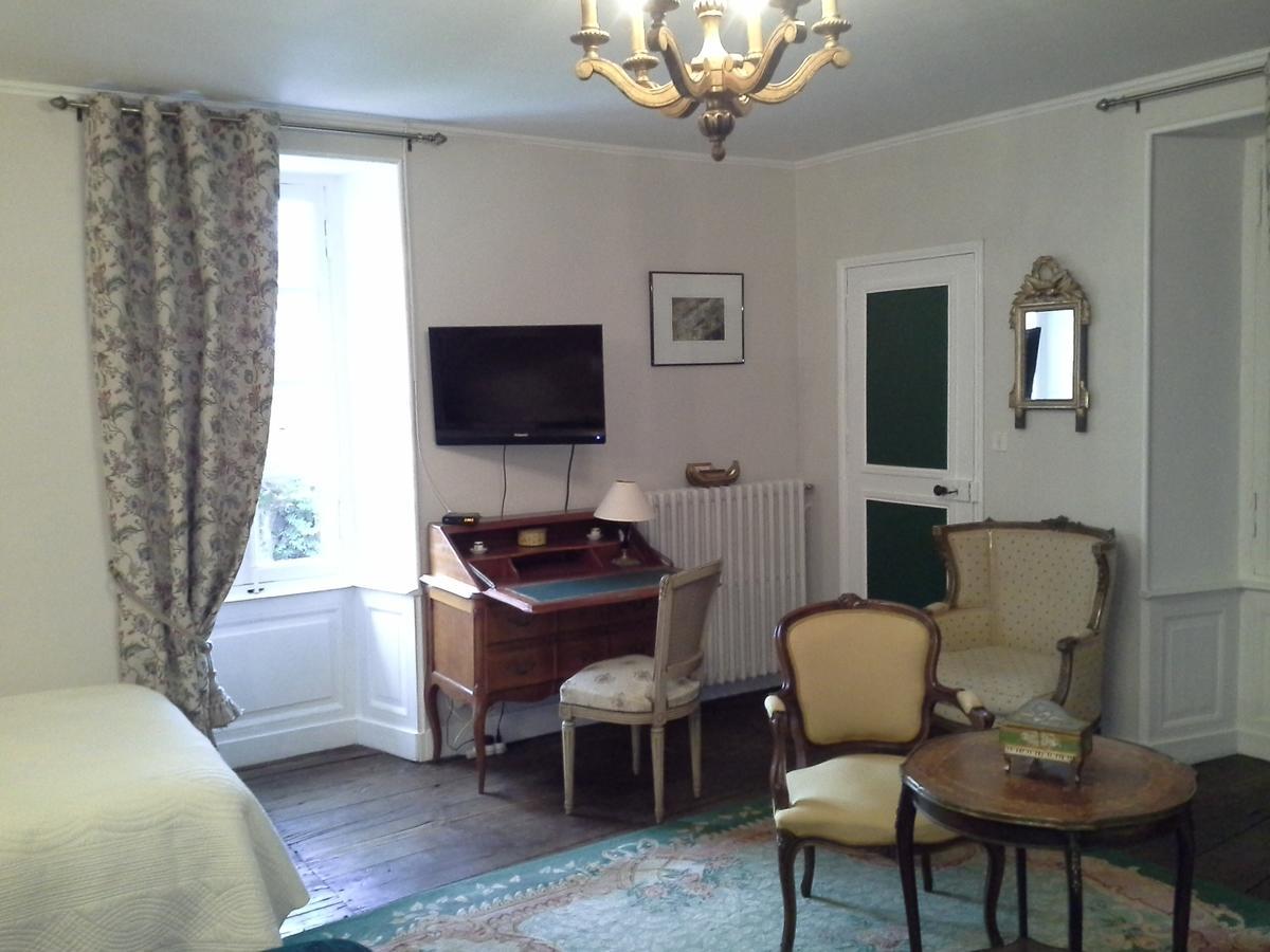 Bed and breakfast Le Logis De Ruelle Extérieur photo
